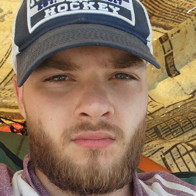 Максим🦍